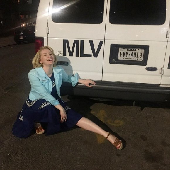 Meet Your Posher Meg - Picture 5 of 9